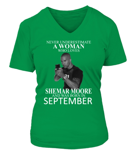 Never Underestimate A Woman Who Loves SHEMAR MOORE And Born In OCTOBER V-neck T-Shirt Woman