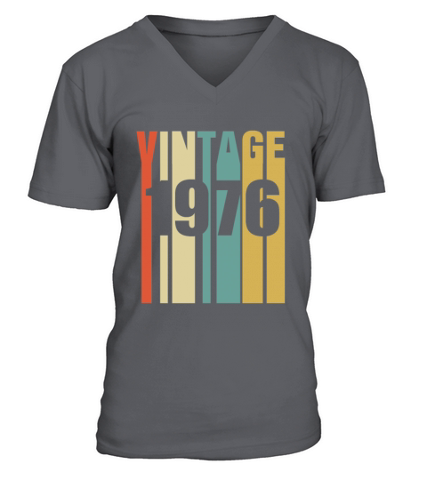 Vintage 1976 Retro Men's V-Neck T-shirt