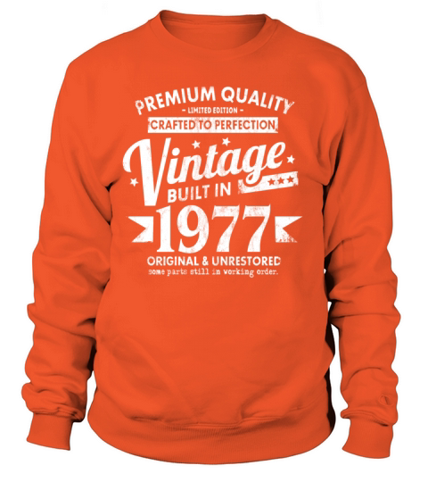 VINTAGE BUILT IN 1977 COOL FUNNY RETRO 44TH Women's Sweatshirt