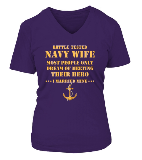 navy wife vintage V-neck T-Shirt Woman
