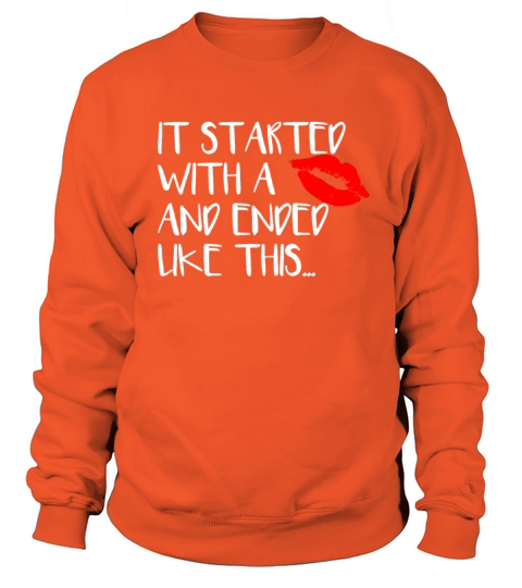 Pregnant Pregnancy baby baby bump gift Kiss Women's Sweatshirt