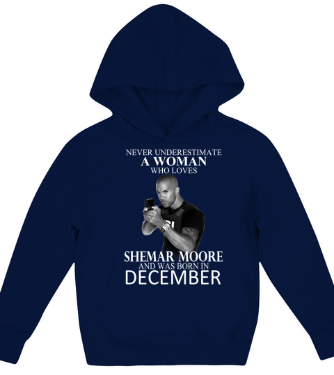 Never Underestimate A Woman Who Loves SHEMAR MOORE And Born In APRIL Kids Hoodie