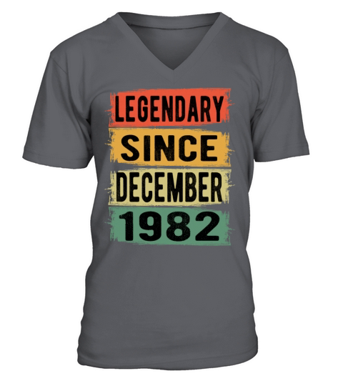Birthday Retro Legendary December 1982 Men's V-Neck T-shirt