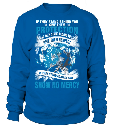 One piece - If they stand behind protect them te Women's Sweatshirt