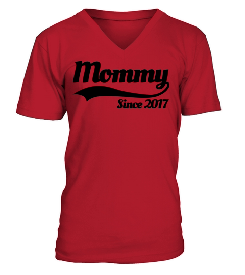 Mommy since 2017 Men's V-Neck T-shirt